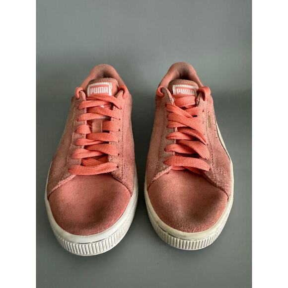 Puma Low Top Sneakers Women’s Size 6.5 Pink Suede - Picture 3 of 5